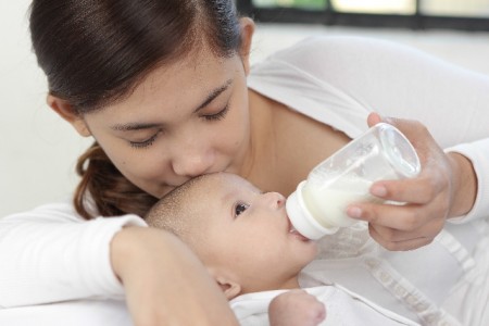 赤ちゃんのミルク作りに適した天然水とは 公式 アルピナウォーター